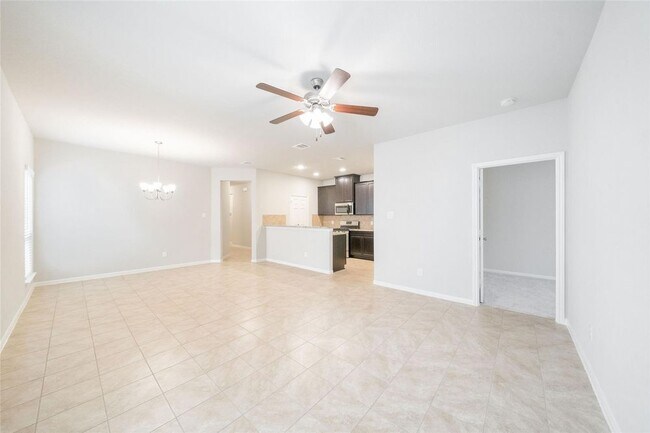 Building Photo - 160 Camelot Place Court