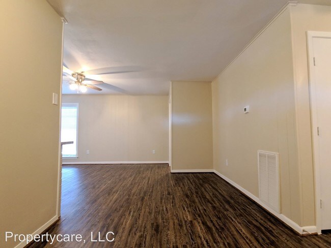 Building Photo - 4 br, 2 bath House - 4805 Crepe Myrtle Ln.