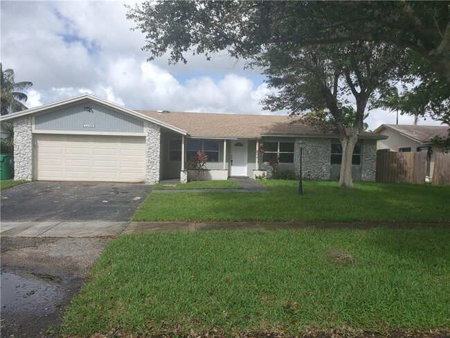 Building Photo - 11549 SW 59th Ct