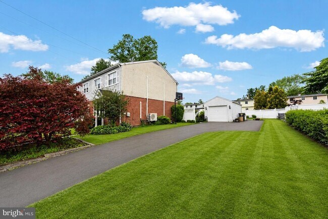 Foto del edificio - 728 Pennbrook Ave