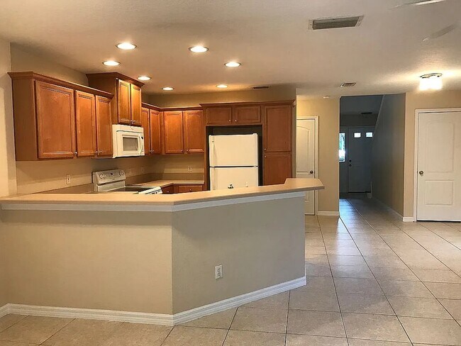 Cocina y sala de estar - 1513 Woodward St