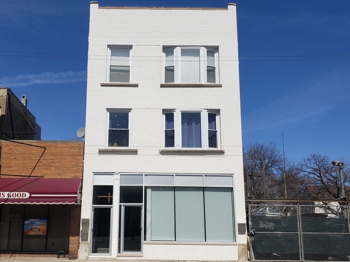 Foto principal - 3442 W North Ave