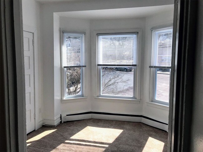Foto del edificio - 1401 E 6th St