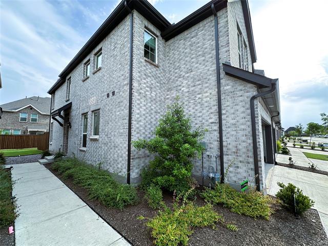 Foto del edificio - 1347 Hill Country Pl