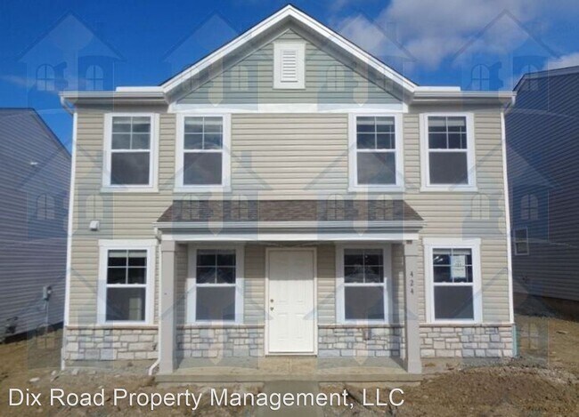 Building Photo - 4 br, 2.5 bath House - 424 West Kemper Road,