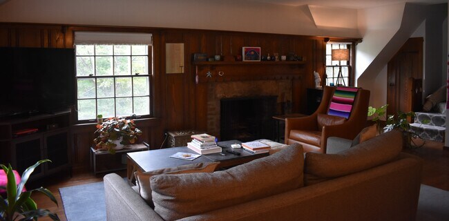 Building Photo - 3538 Glencairn Rd