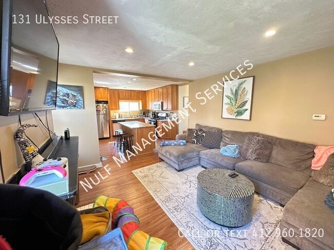 Building Photo - 3 Bed, 1 Bath in Mount Washington