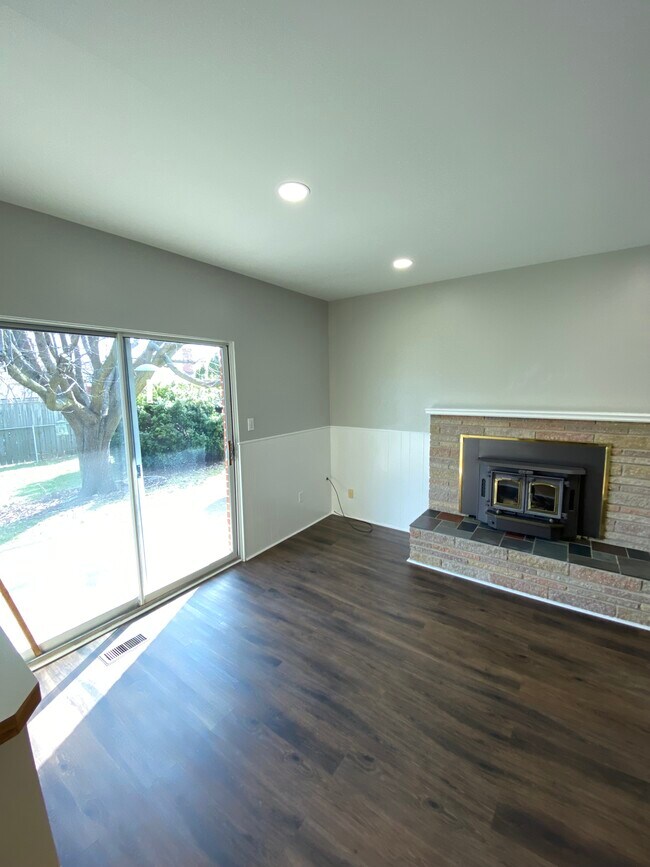 13750 Murthum Ave, Warren, MI 48088 House Rental in Warren, MI