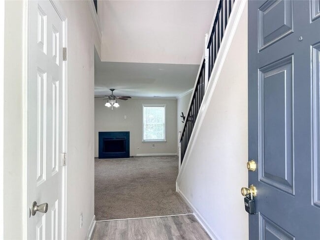 Building Photo - 585 Sable View Ln