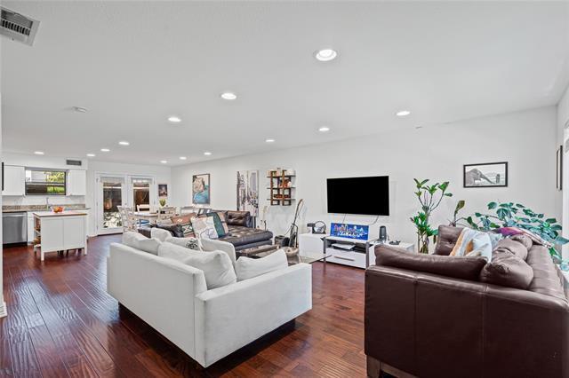 Foto principal - 2722 Knight St