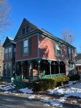 Building Photo - 5 Albany Ave