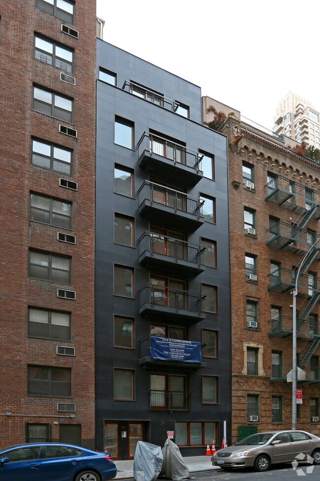 Building Photo - 234 E 70th St
