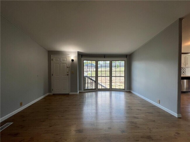 Foto del edificio - 10808 Quail Valley Dr