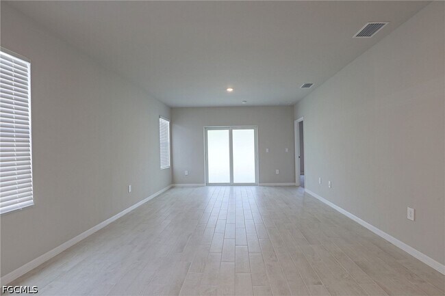 Foto del edificio - 1156 Brooklands Dr