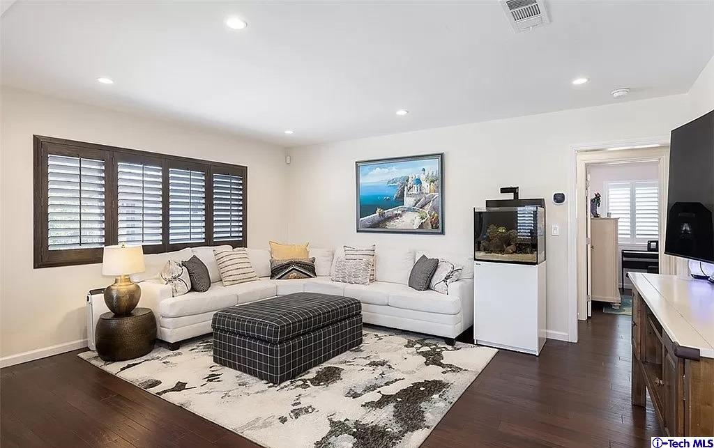 22020 Saticoy St, Los Angeles, CA 91303 House Rental in Los Angeles