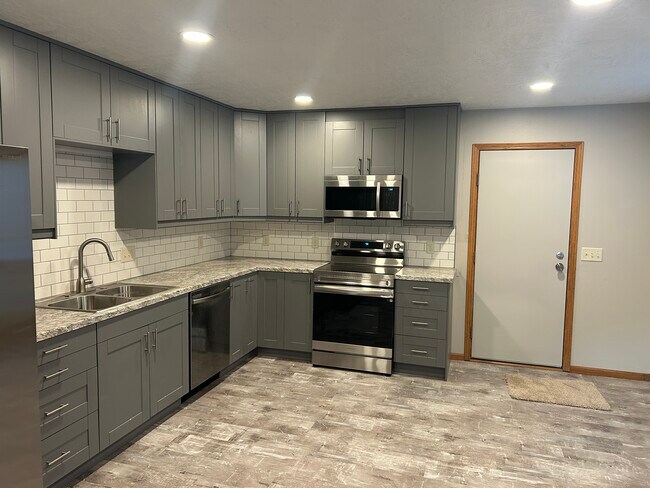 Foto del edificio - 2109 S Holt Ave