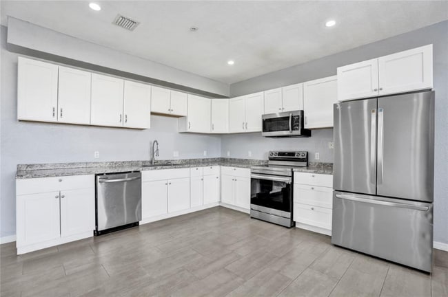 Photo - 2137 Shoma Dr Apartment