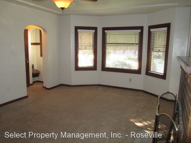 Building Photo - 3 br, 1 bath House - 2801 4th Avenue