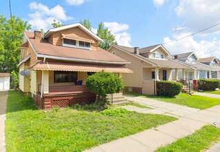 Building Photo - 13705 Glendale Ave