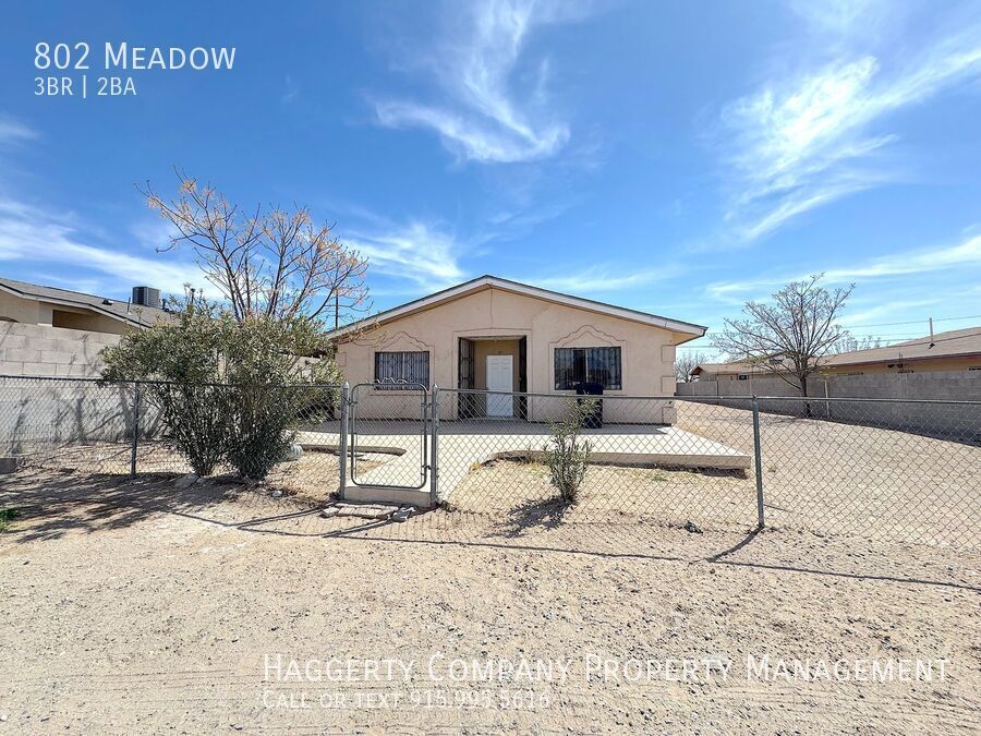 Primary Photo - Far West El Paso 3bed/2bath Refrig A/C!