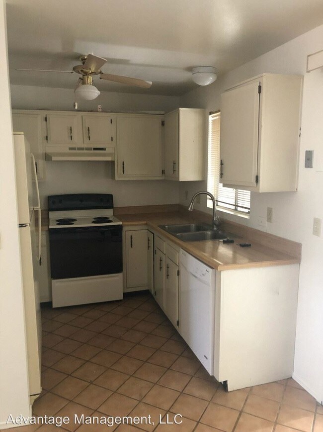 Building Photo - 3 br, 2 bath House - 2460 S Rose Peak Drive
