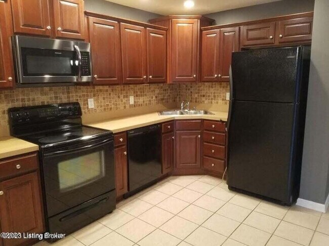 Foto del edificio - 731 N Hite Ave