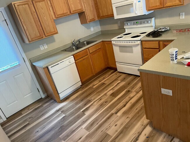 Building Photo - 311 Burnside Dr