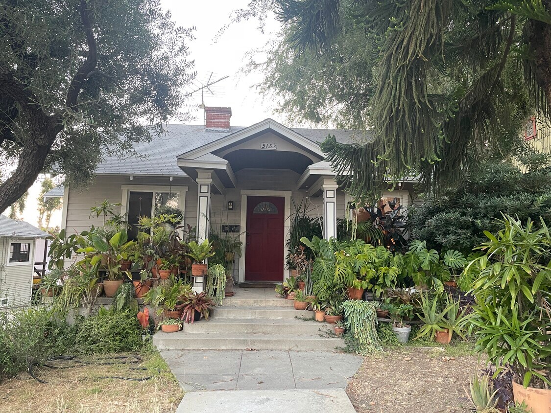 Primary Photo - 5153 Highland View Ave