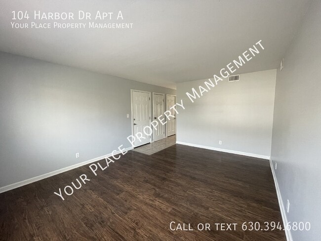 Building Photo - 104 Harbor Dr