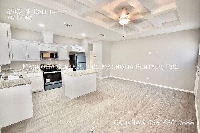 Building Photo - 4902 N. Dahlia-2