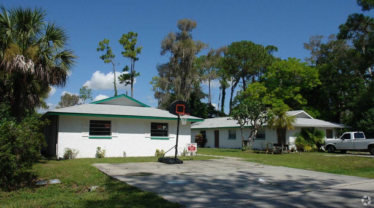 Primary Photo - 5538 9th Ave