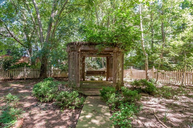 Building Photo - 277 Coopers Pond Dr