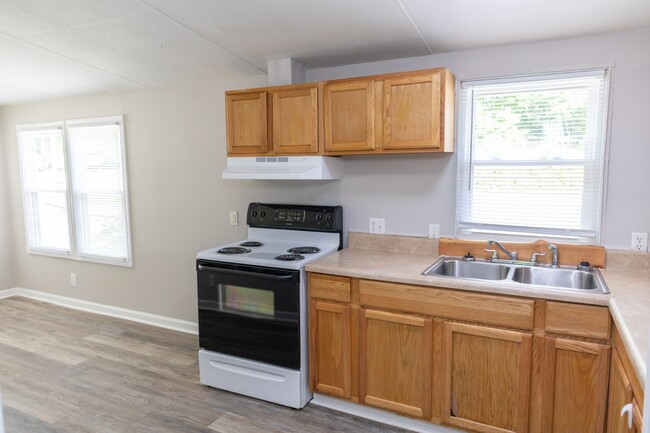 Building Photo - 2335 US-70