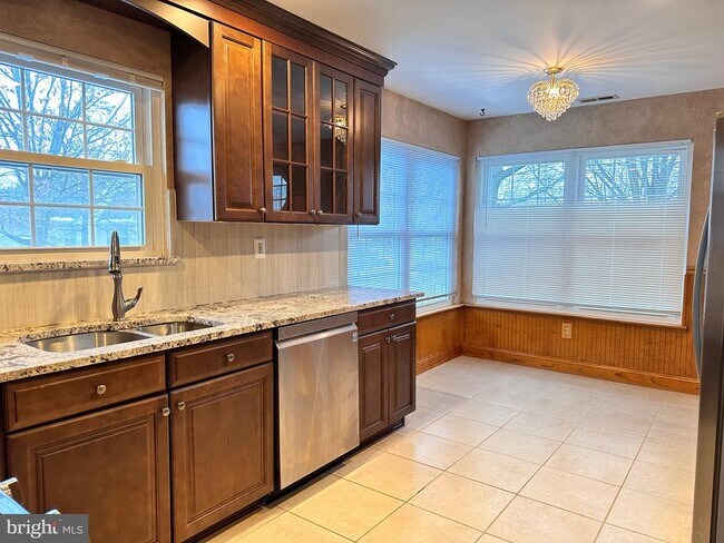 Foto del edificio - 2805 Sterling Rd