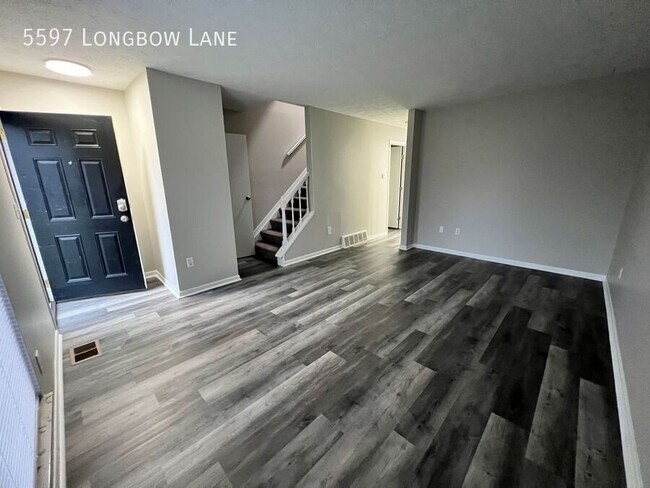 Foto del edificio - 5597 Longbow Ln