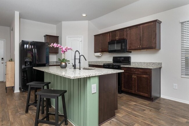Building Photo - 105 Black Wolf Run