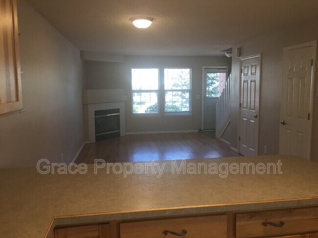 Foto del edificio - 3006 W 107th Pl