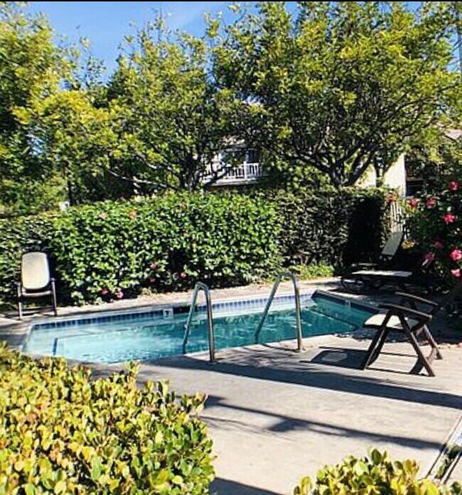 Foto del edificio - 3855 Thorncroft Ln