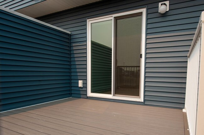 Building Photo - 1445 Cherniak Way SW