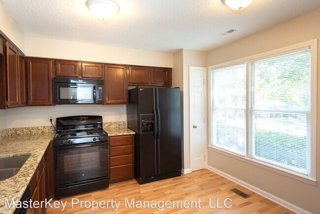 Foto del edificio - 3 br, 2.5 bath House - 1513 Hemphill Dr