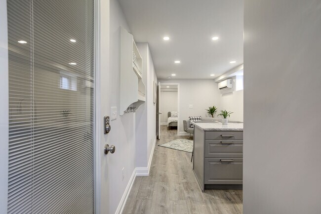 Foto del edificio - 7562 8th St NW