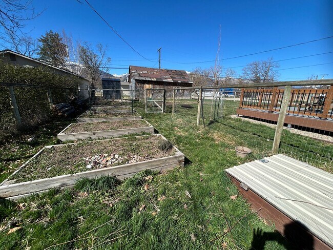 Foto del edificio - Cozy 2 Bed, 1 Bath Cottage in the Heart of Hamilton