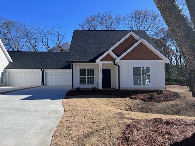 Primary Photo - 292 Cedar Creek Dr