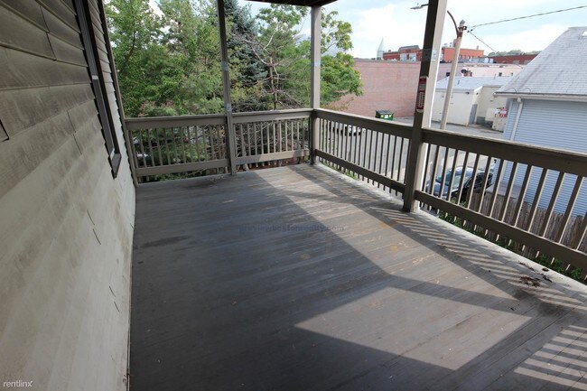 Building Photo - 56 Henshaw St