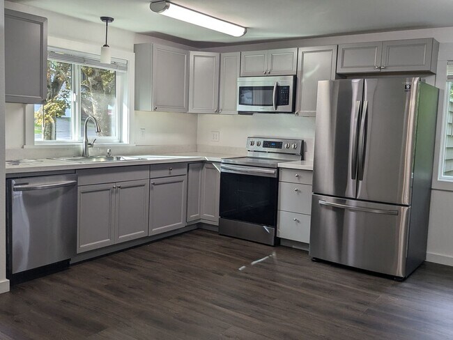 Foto del edificio - Harper Hill Rental, Next to Microsoft Campus