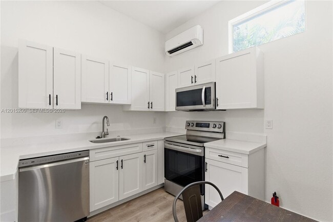 Foto del edificio - 830 SE 14th St