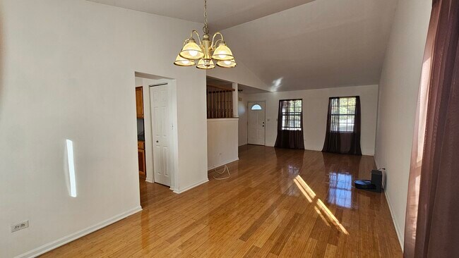 Building Photo - 1304 Old Timber Ln