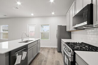 Building Photo - 227 Brazen Frst Trl