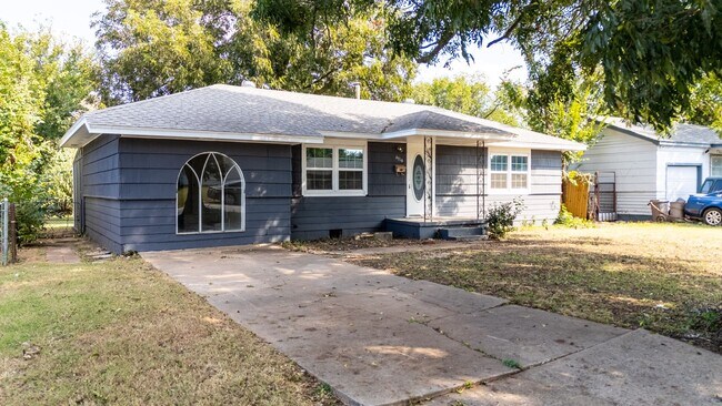 Photo - RENT TO OWN – Warr Acres! House