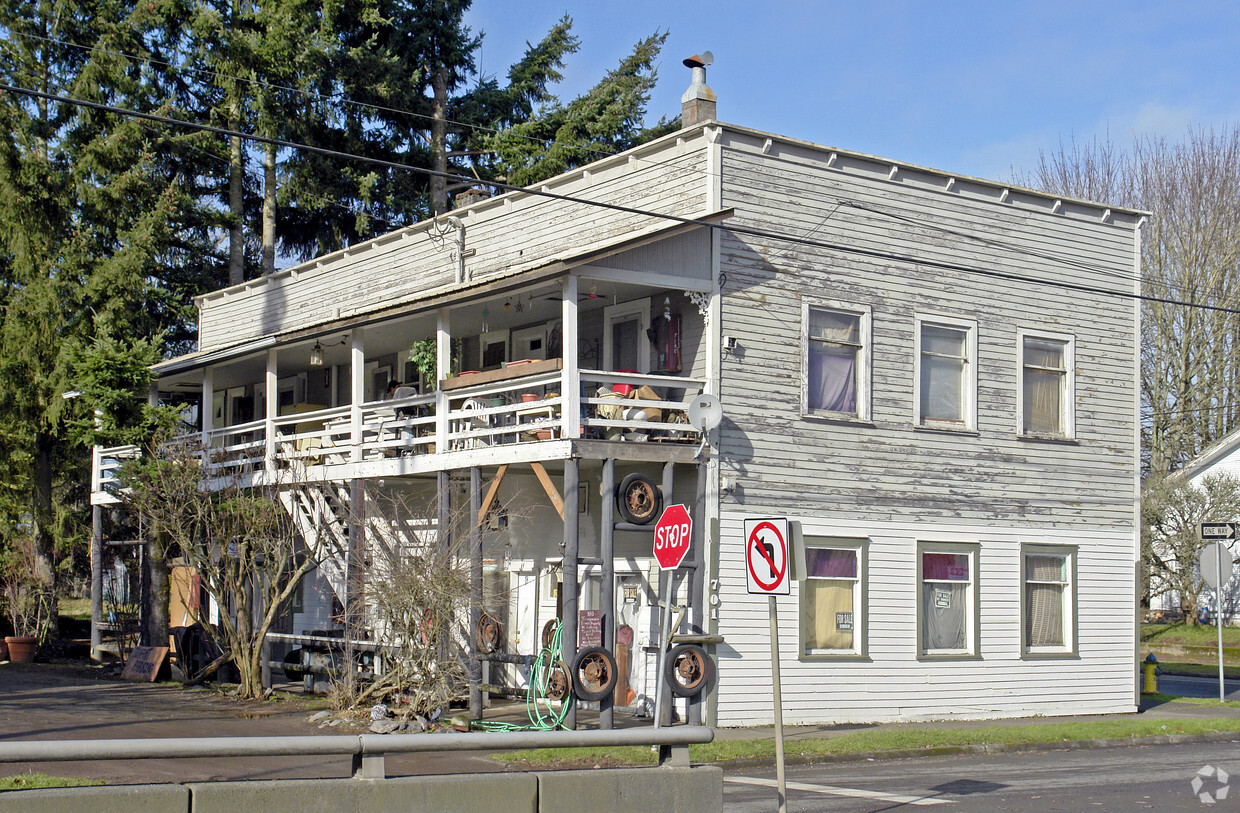 Building Photo - 701 S Tower Ave